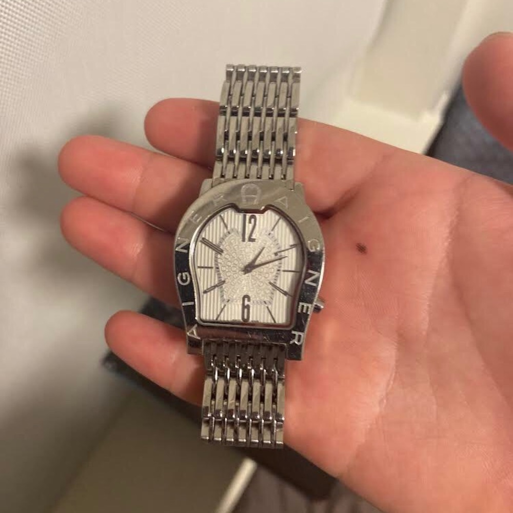 Fancy hand watches from Aigner